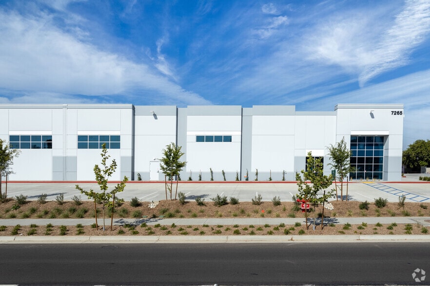 Old 215 Frontage Rd. & Alessandro Blvd, Riverside, CA for lease - Building Photo - Image 3 of 6