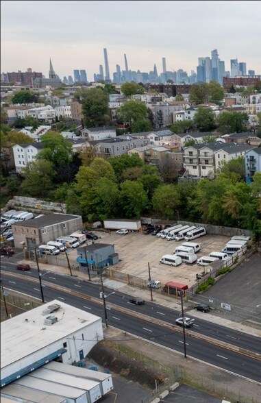 598-614 Tonnelle Ave, Jersey City, NJ à louer - Photo du bâtiment - Image 2 de 12