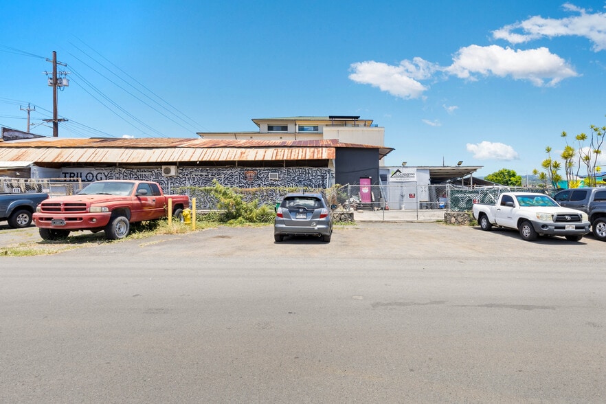 901 Lehua Ave, Pearl City, HI for sale - Building Photo - Image 2 of 17