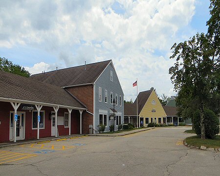 199 Route 101, Amherst, NH for lease - Building Photo - Image 1 of 3