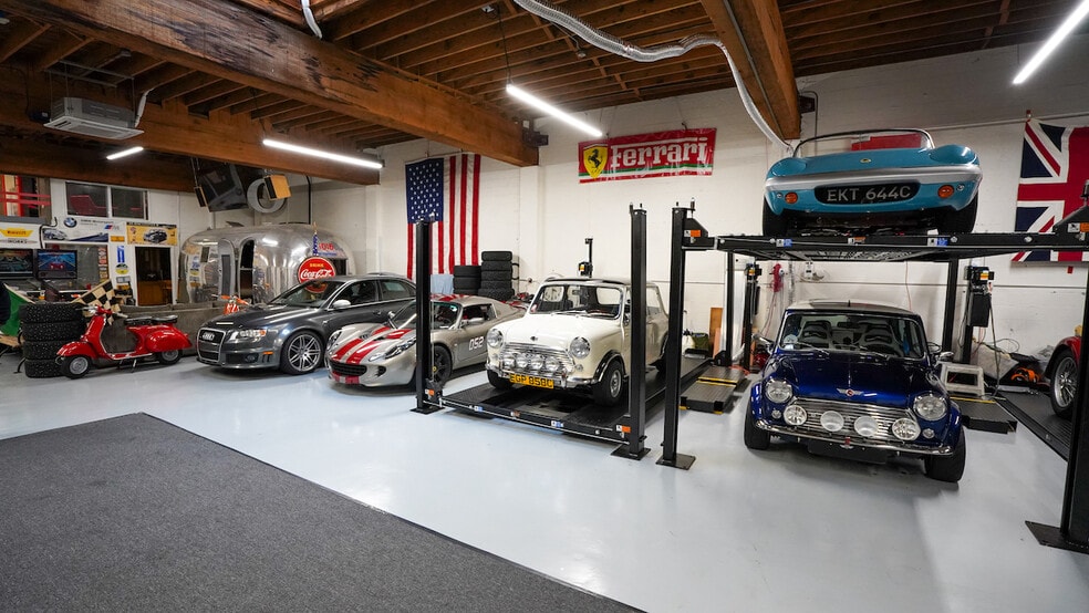 8513 N Syracuse St, Portland, OR à vendre - Photo du bâtiment - Image 2 de 12