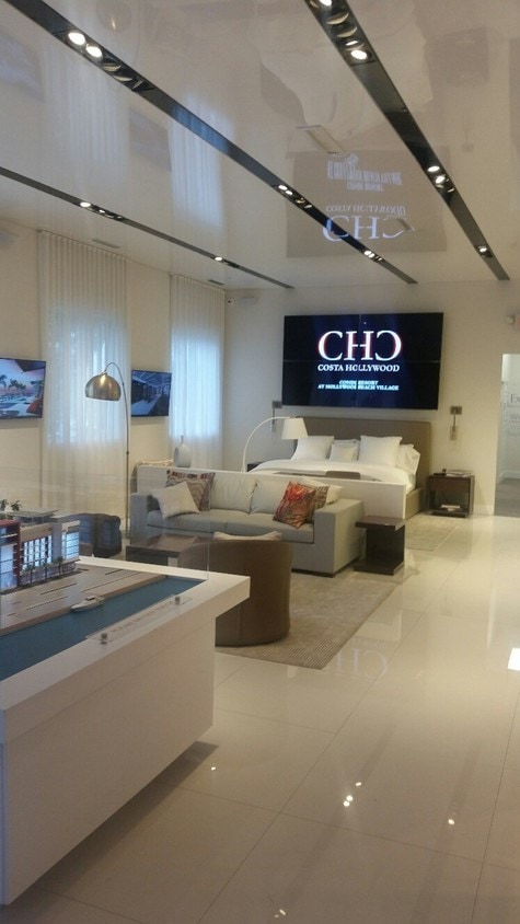 201 N Ocean Dr, Hollywood, FL à vendre Photo intérieure- Image 1 de 1