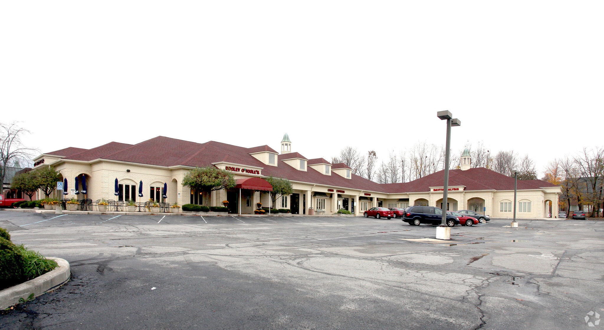 160-180 E Carmel Dr, Carmel, IN for lease Primary Photo- Image 1 of 4