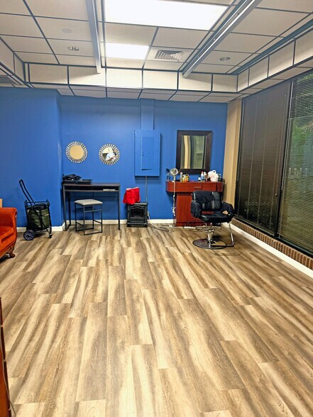 924 Montclair Rd, Birmingham, AL à vendre - Photo du bâtiment - Image 3 de 9