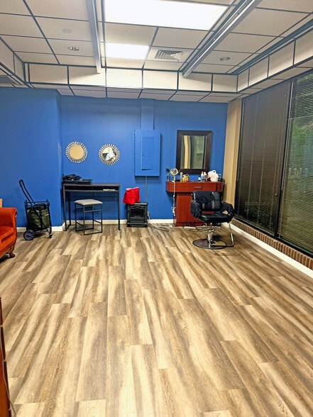 924 Montclair Rd, Birmingham, AL à vendre - Photo du bâtiment - Image 3 de 9