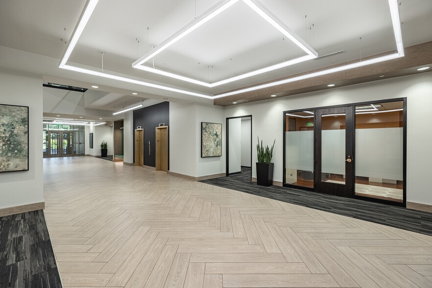 4480 Cox Rd, Glen Allen, VA for lease - Interior Photo - Image 3 of 10