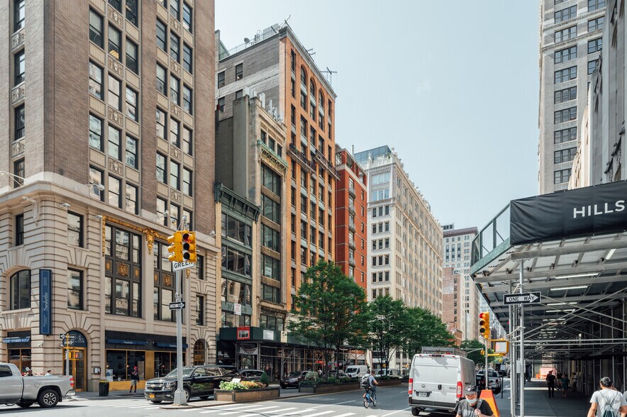 373 Park Ave S, New York, NY for lease - Building Photo - Image 1 of 23