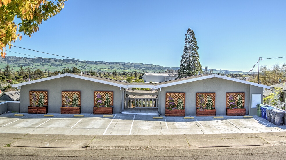 408 Keller St, Petaluma, CA à vendre - Photo principale - Image 1 de 26