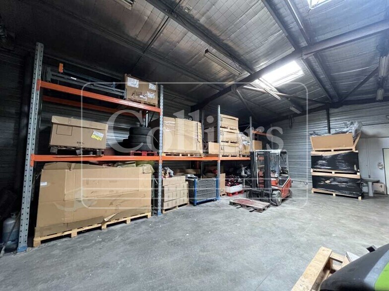 Flex in Velaux for sale - Interior Photo - Image 2 of 9