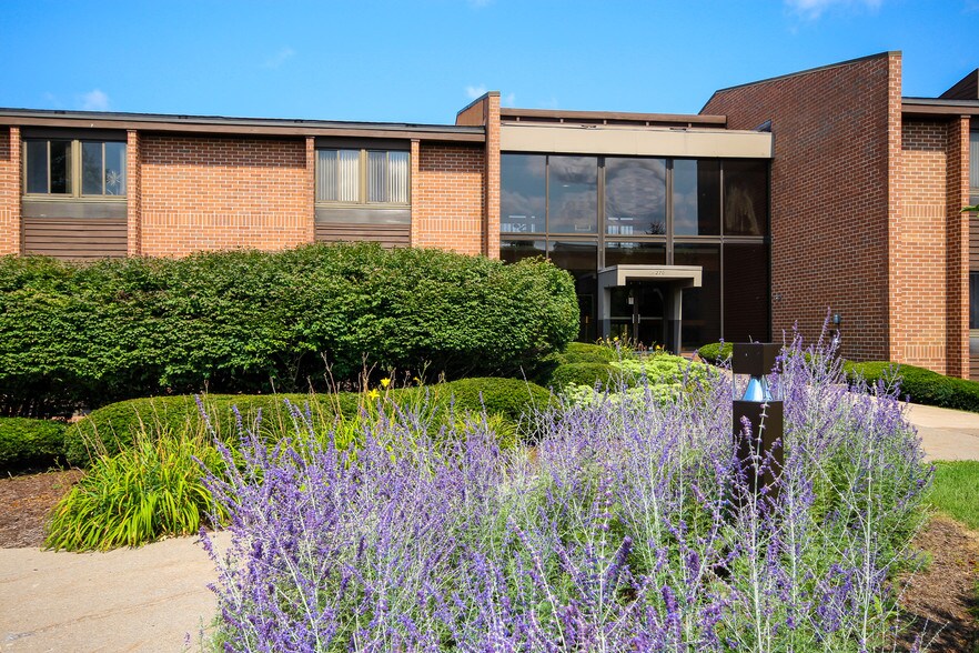 270 Walker Dr, State College, PA à louer - Photo du bâtiment - Image 3 de 17