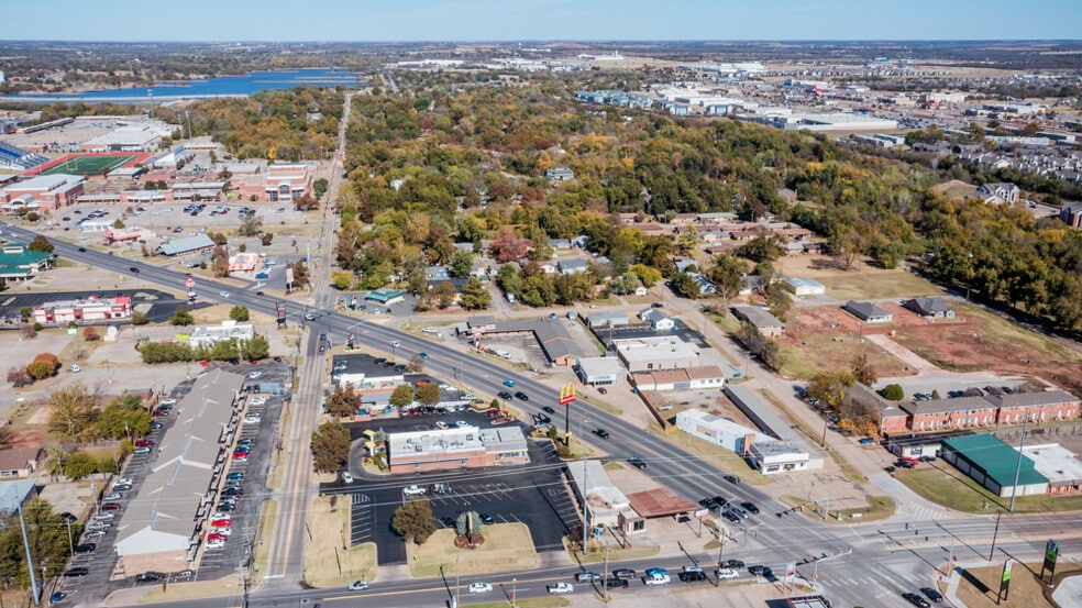 800 N Main St, Stillwater, OK for sale - Building Photo - Image 3 of 28