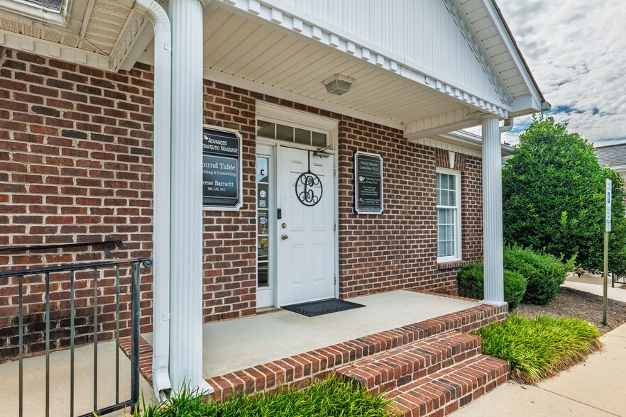 1554 Union Rd, Gastonia, NC for lease - Building Photo - Image 2 of 32
