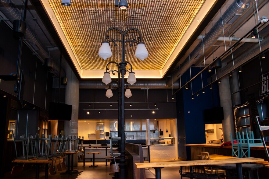 545 Race St, Cincinnati, OH à louer - Photo intérieure - Image 3 de 4