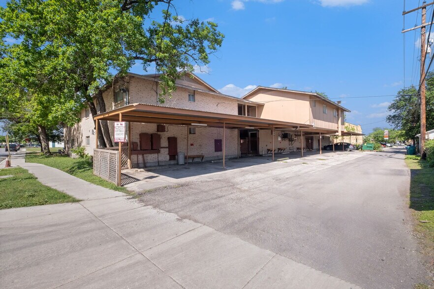 110 Mary Louise Dr, San Antonio, TX à vendre - Photo du bâtiment - Image 3 de 47