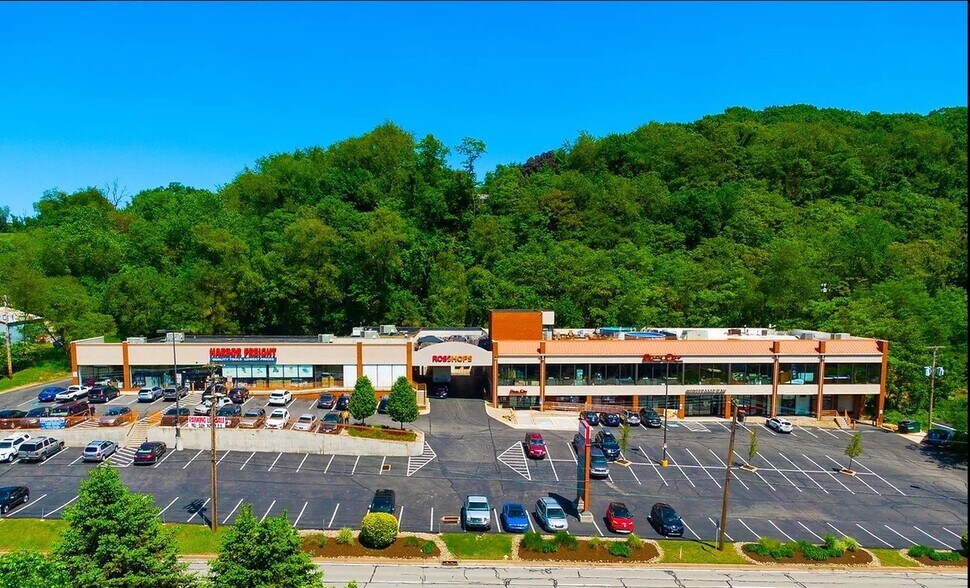 4700 McKnight Rd, Pittsburgh, PA à louer - Photo du bâtiment - Image 1 de 4