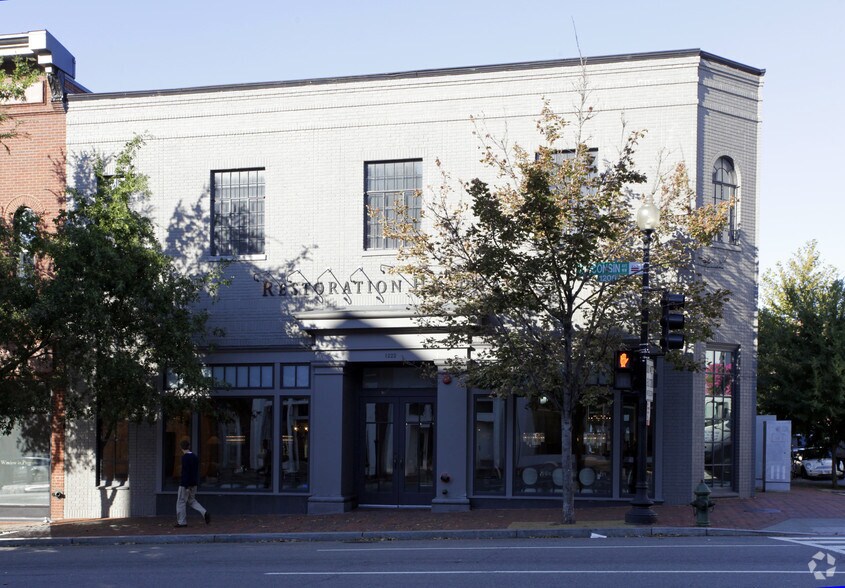 1222 Wisconsin Ave NW, Washington, DC à louer - Photo du bâtiment - Image 2 de 7