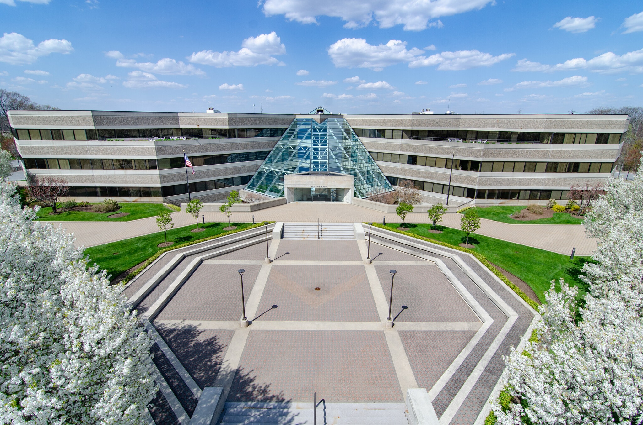 55 Old Bedford Rd, Lincoln, MA for lease Primary Photo- Image 1 of 15