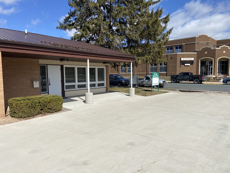 936 Church Ave, Saint Charles, MN for sale - Building Photo - Image 2 of 23
