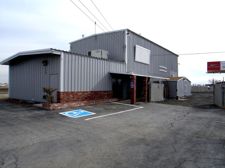 45424 N Sierra Hwy, Lancaster, CA for sale - Primary Photo - Image 2 of 24