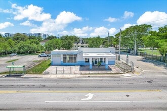 798 NW 62nd St, Miami, FL for lease Interior Photo- Image 1 of 7