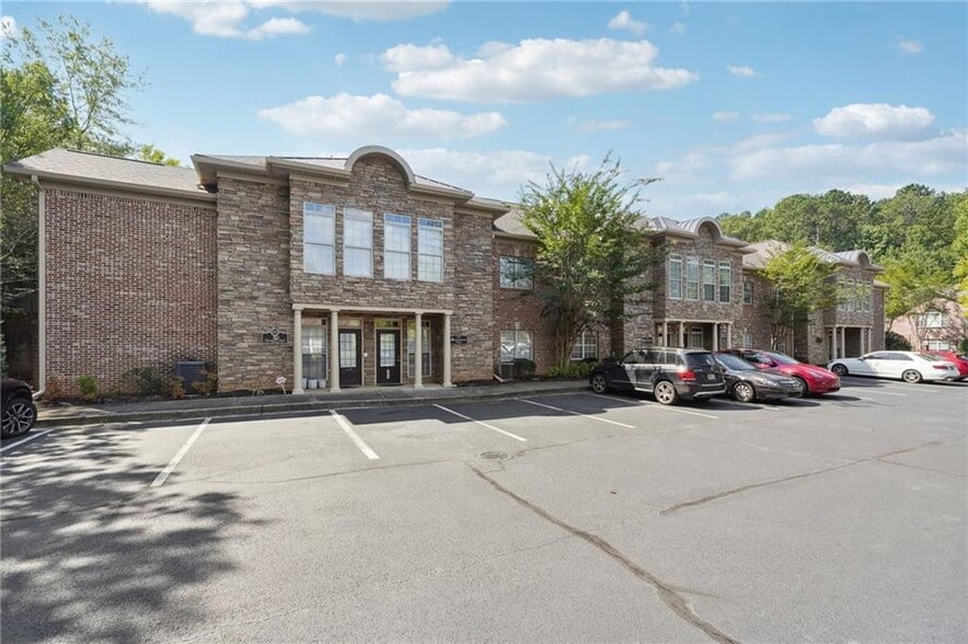 11785 Northfall Ln, Alpharetta, GA à louer - Photo du bâtiment - Image 2 de 20