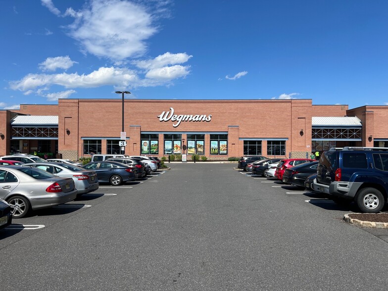 111-701 Nassau Park Blvd, Princeton, NJ for lease - Building Photo - Image 1 of 6