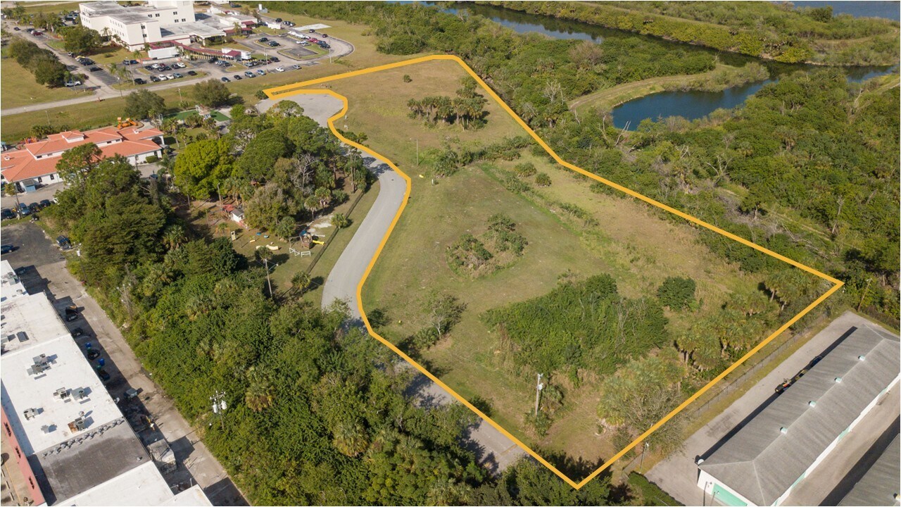 1450-1490 East Pointe Drive, Lehigh Acres, FL à vendre Aérien- Image 1 de 6