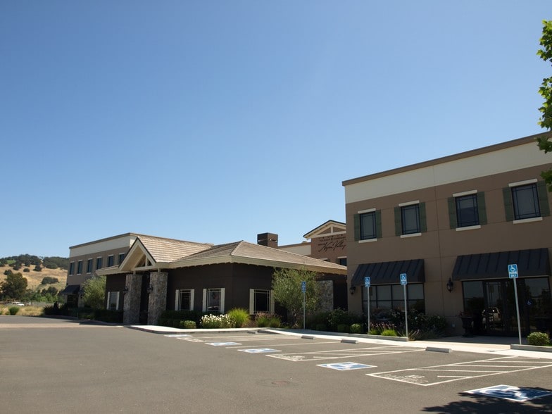 388 Devlin Rd, Napa, CA for lease - Building Photo - Image 1 of 6