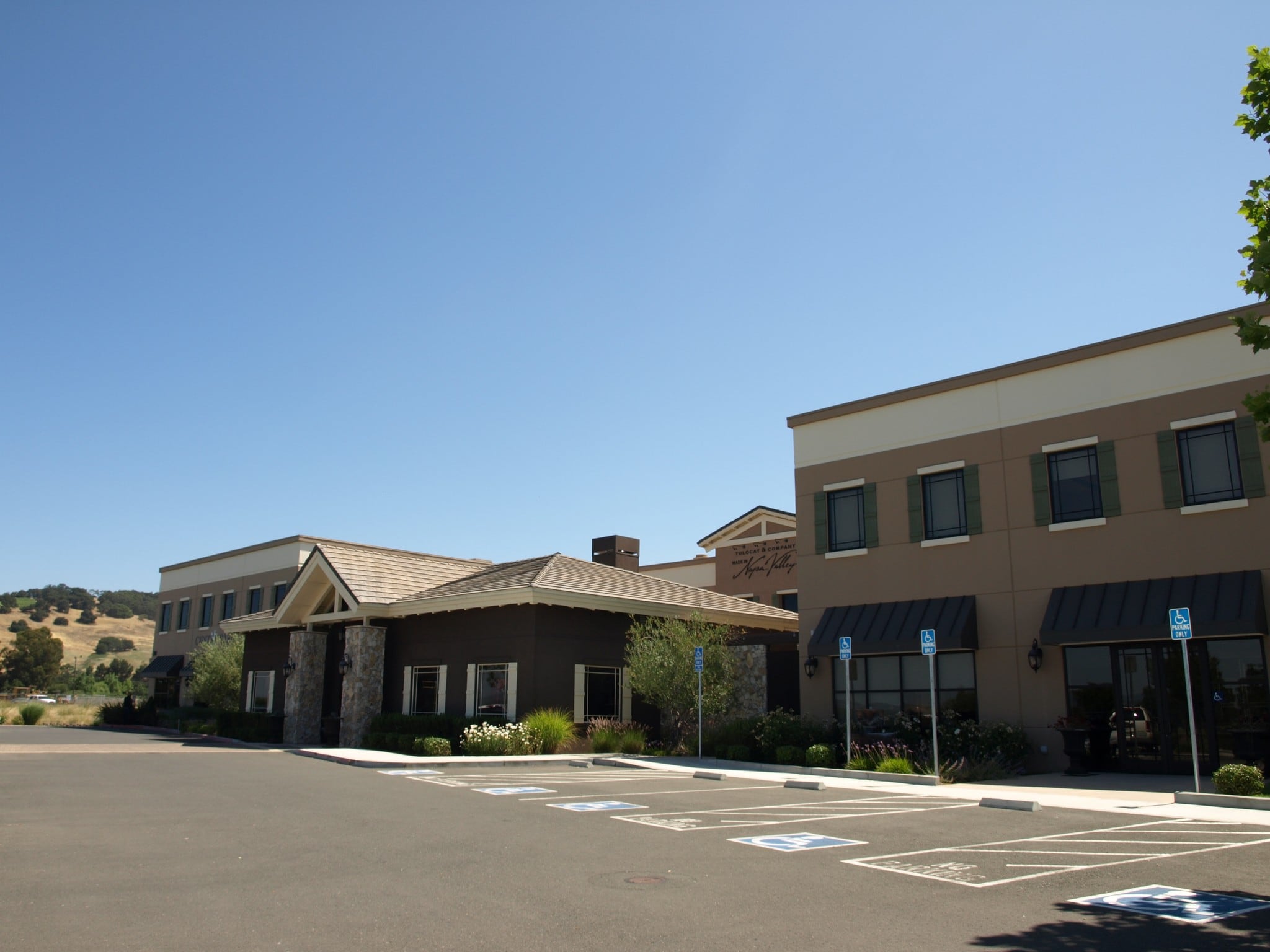 388 Devlin Rd, Napa, CA for lease Building Photo- Image 1 of 7