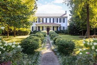 More details for 2227 Bashford Manor Ln, Louisville, KY - Hospitality for Sale