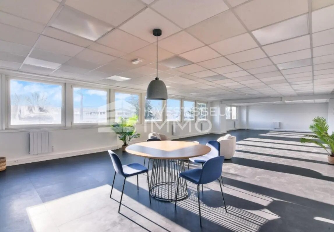 Office in Aulnay-sous-Bois for lease Interior Photo- Image 1 of 7