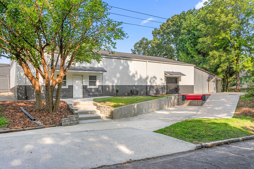 504 Houston St, Greensboro, NC for lease - Building Photo - Image 1 of 13