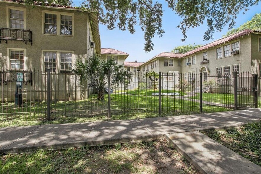 1710 S Carrollton Ave, New Orleans, LA for sale - Primary Photo - Image 1 of 13