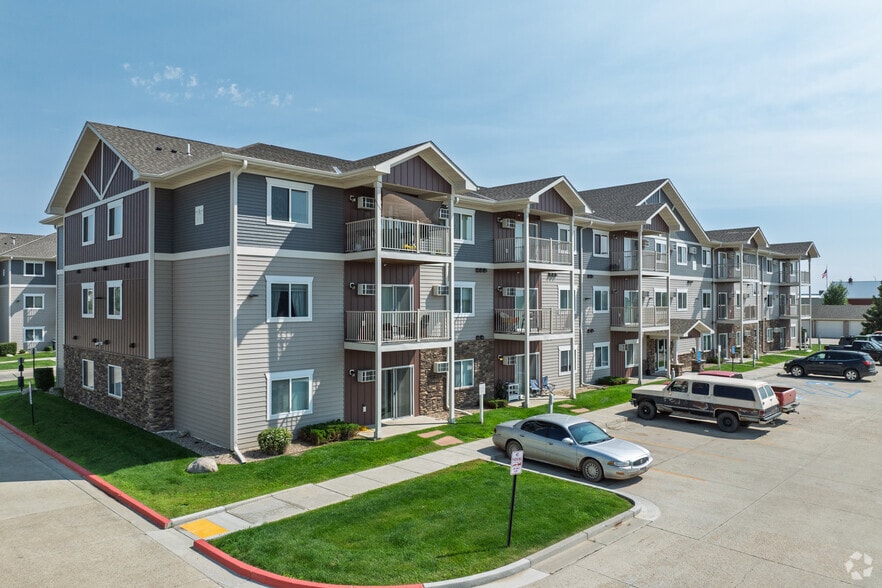 3410 5th Ave NE, Watford City, ND for sale - Primary Photo - Image 1 of 111