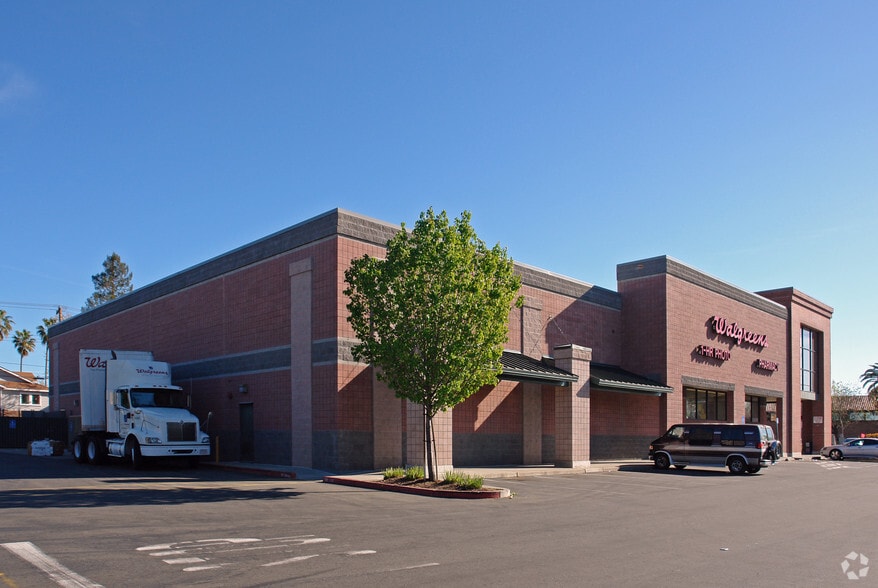 2900 Stockton Blvd, Sacramento, CA for lease - Building Photo - Image 2 of 2