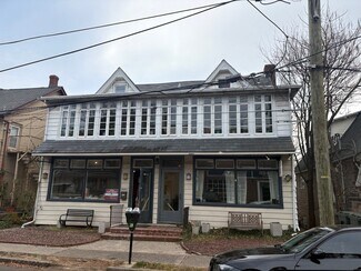 Plus de détails pour 20-22 E Oakland Ave, Doylestown, PA - Commerce de détail à louer