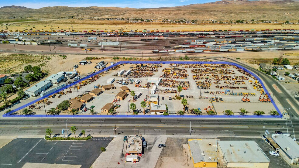 1701 W Main St, Barstow, CA à vendre - Photo du bâtiment - Image 2 de 14