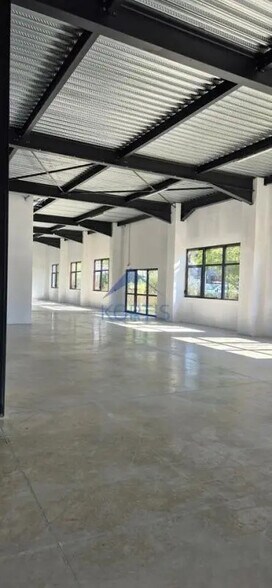 Flex dans Dardilly à louer - Photo intérieure - Image 2 de 7