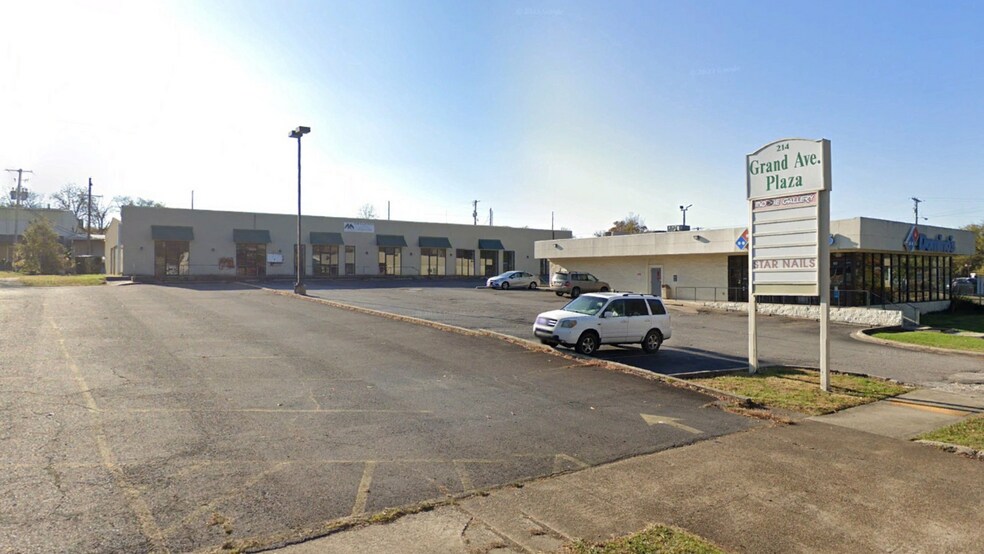 214 E Grand Ave, Hot Springs, AR à vendre - Photo du bâtiment - Image 2 de 2