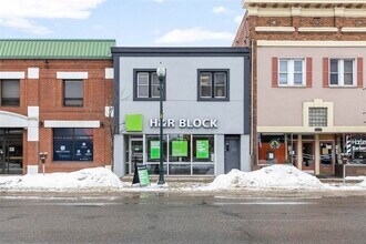 732-734 Queen St E, Sault Ste Marie, ON à vendre Photo intérieure- Image 1 de 2