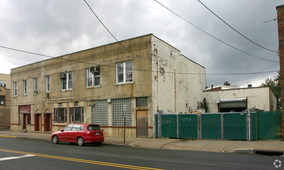 285 Palisade Ave, Cliffside Park, NJ for sale - Primary Photo - Image 1 of 4