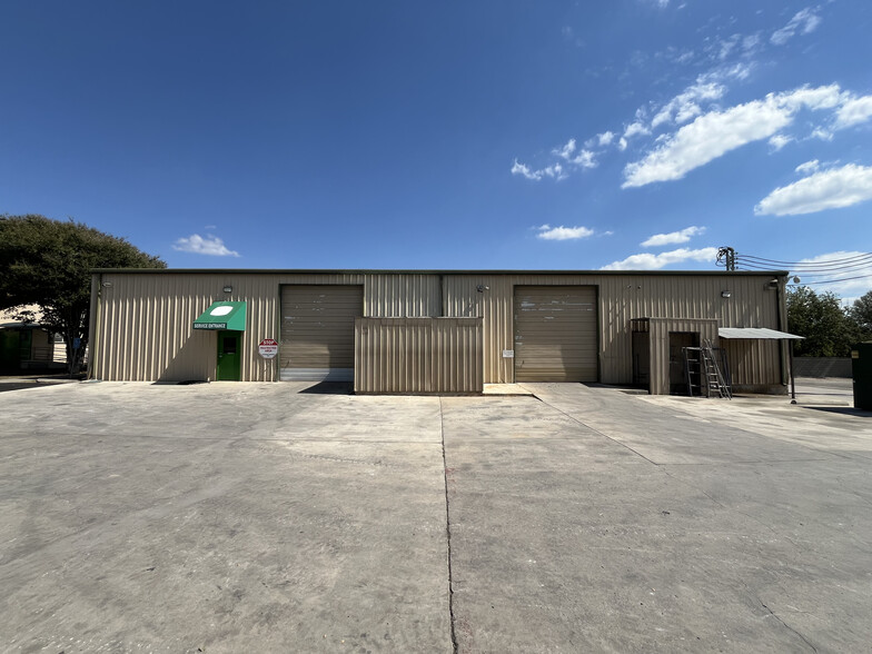 16331 Pleasantville Rd, San Antonio, TX for lease - Building Photo - Image 3 of 11