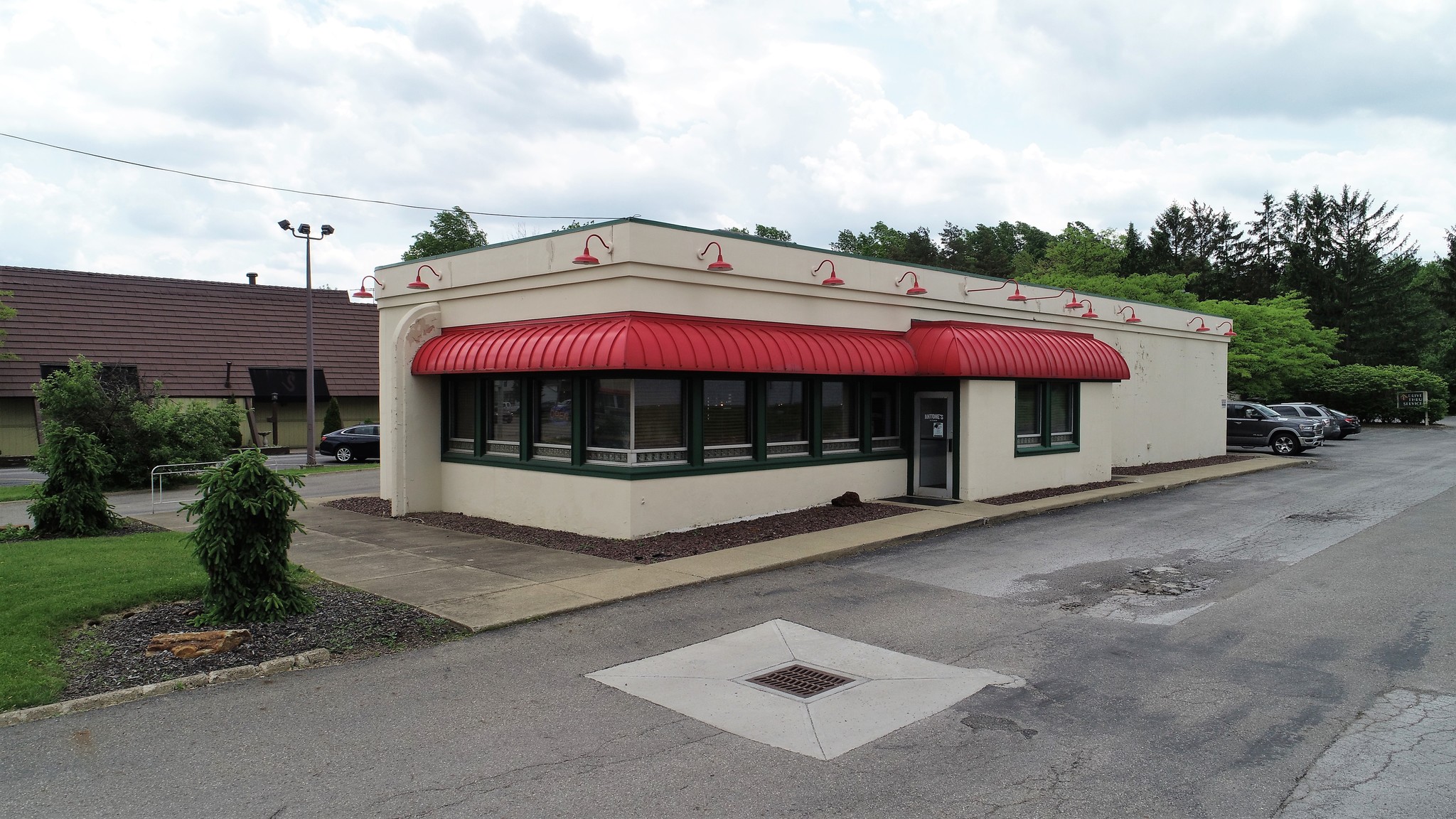 4837 Mahoning Ave, Youngstown, OH for lease Primary Photo- Image 1 of 16