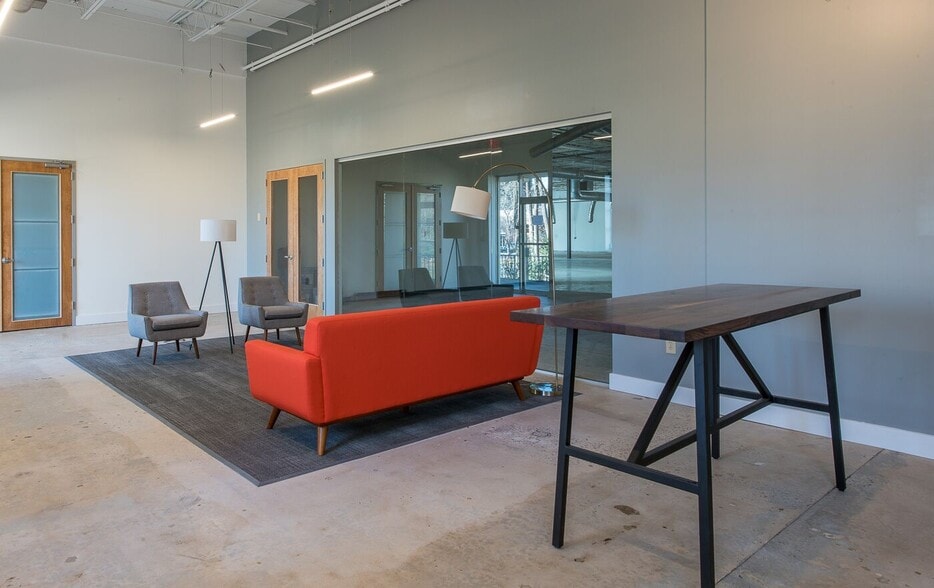 1704 Chantilly Dr NE, Atlanta, GA à louer - Photo intérieure - Image 3 de 3