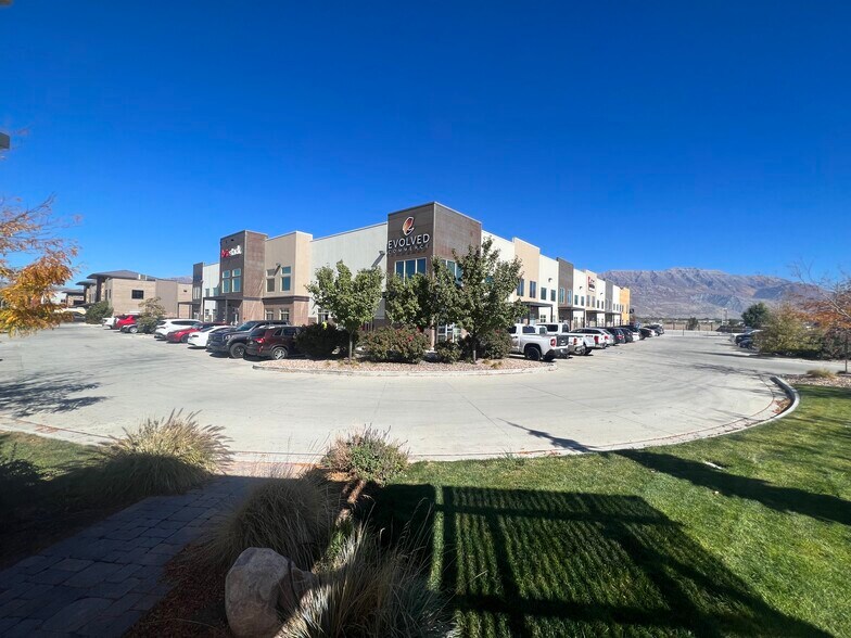 525 S 850 E, Lehi, UT à louer - Photo du bâtiment - Image 2 de 36
