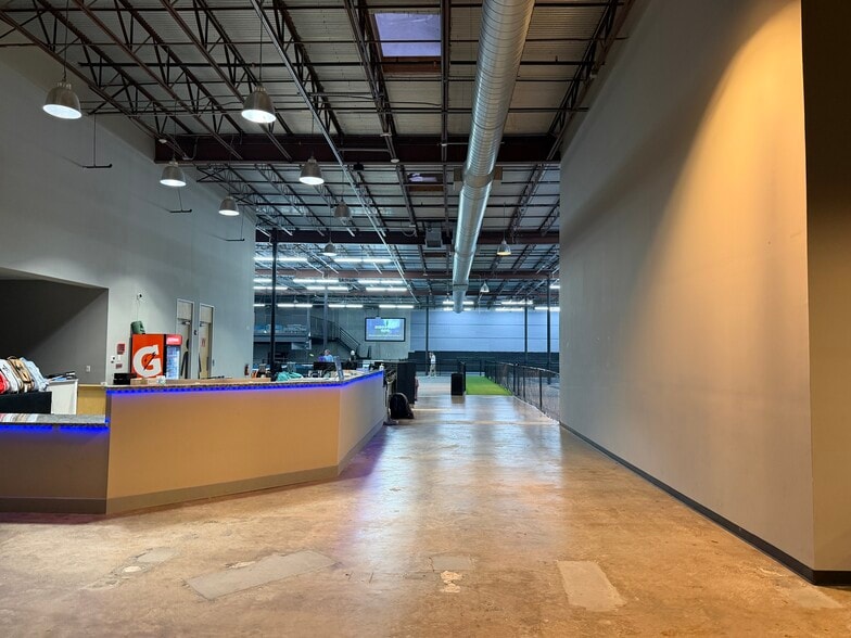 295 Sawdust Rd, The Woodlands, TX à vendre - Photo du bâtiment - Image 3 de 26