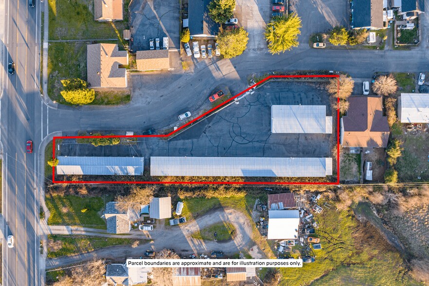 100 Pardee Ln, Grants Pass, OR for sale - Building Photo - Image 3 of 22