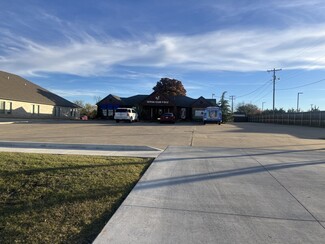 Plus de détails pour 911 E MacArthur St, Shawnee, OK - Vente au détail à louer