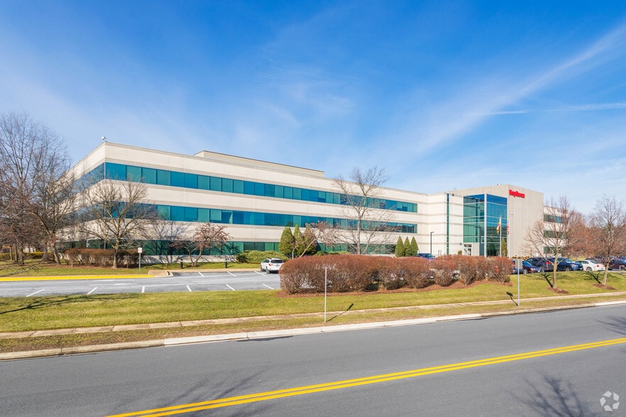 5700 Rivertech Ct, Riverdale, MD for lease - Building Photo - Image 2 of 5