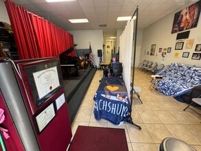 2050 Old Hickory Tree Rd, Saint Cloud, FL for lease Interior Photo- Image 2 of 12